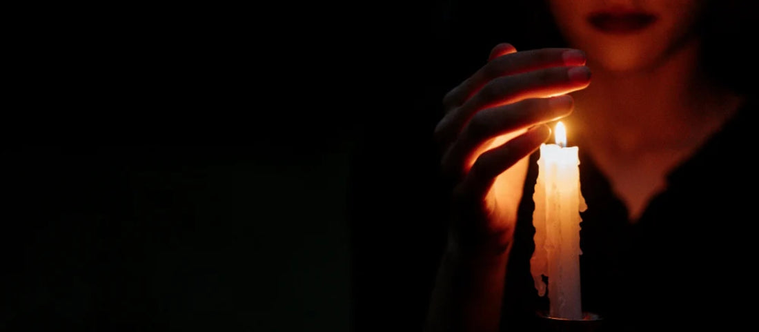 6 Spooktacular Tips for an Intimate Halloween