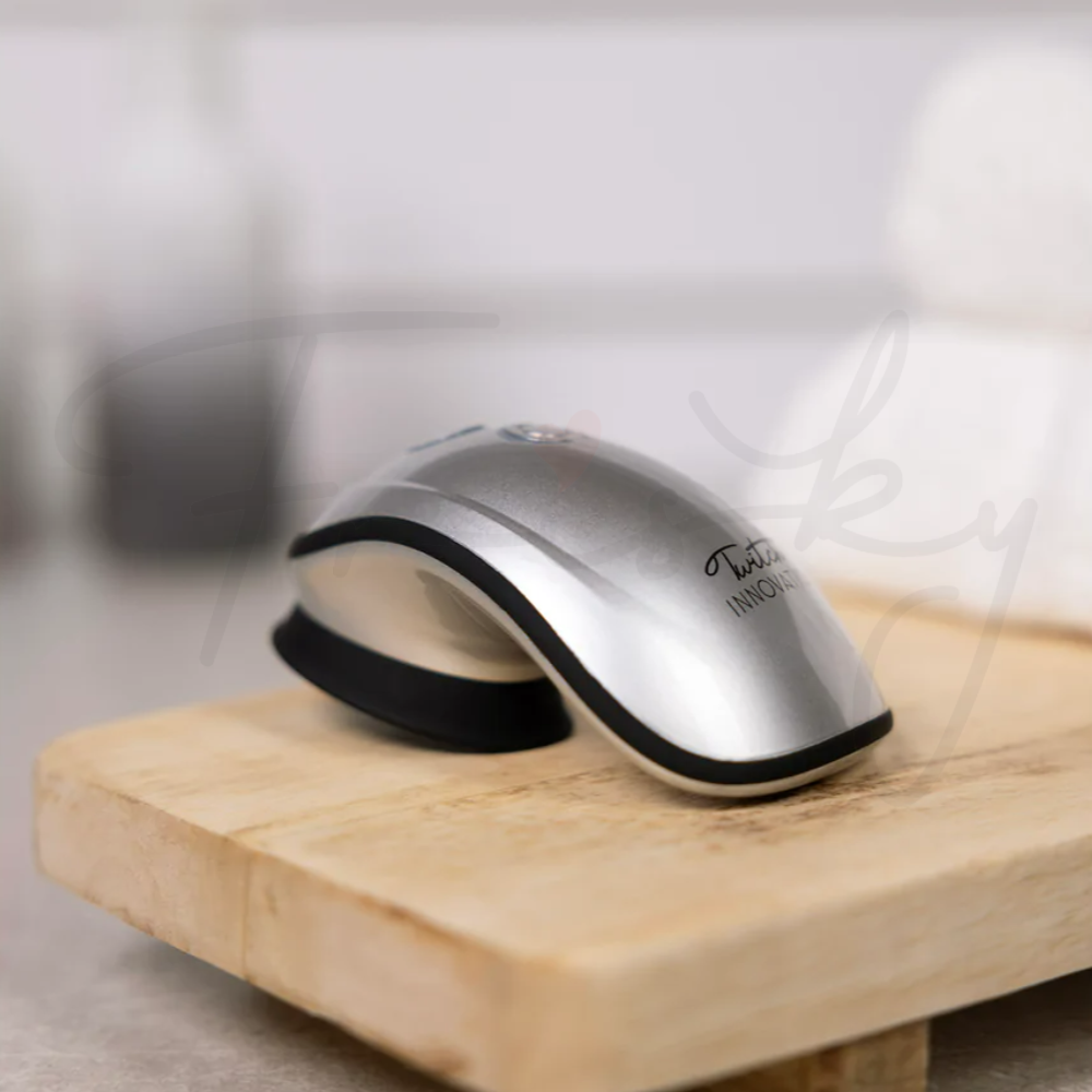 SHOTS - Twitch Handsfree Suction and Vibration Toy - Silver