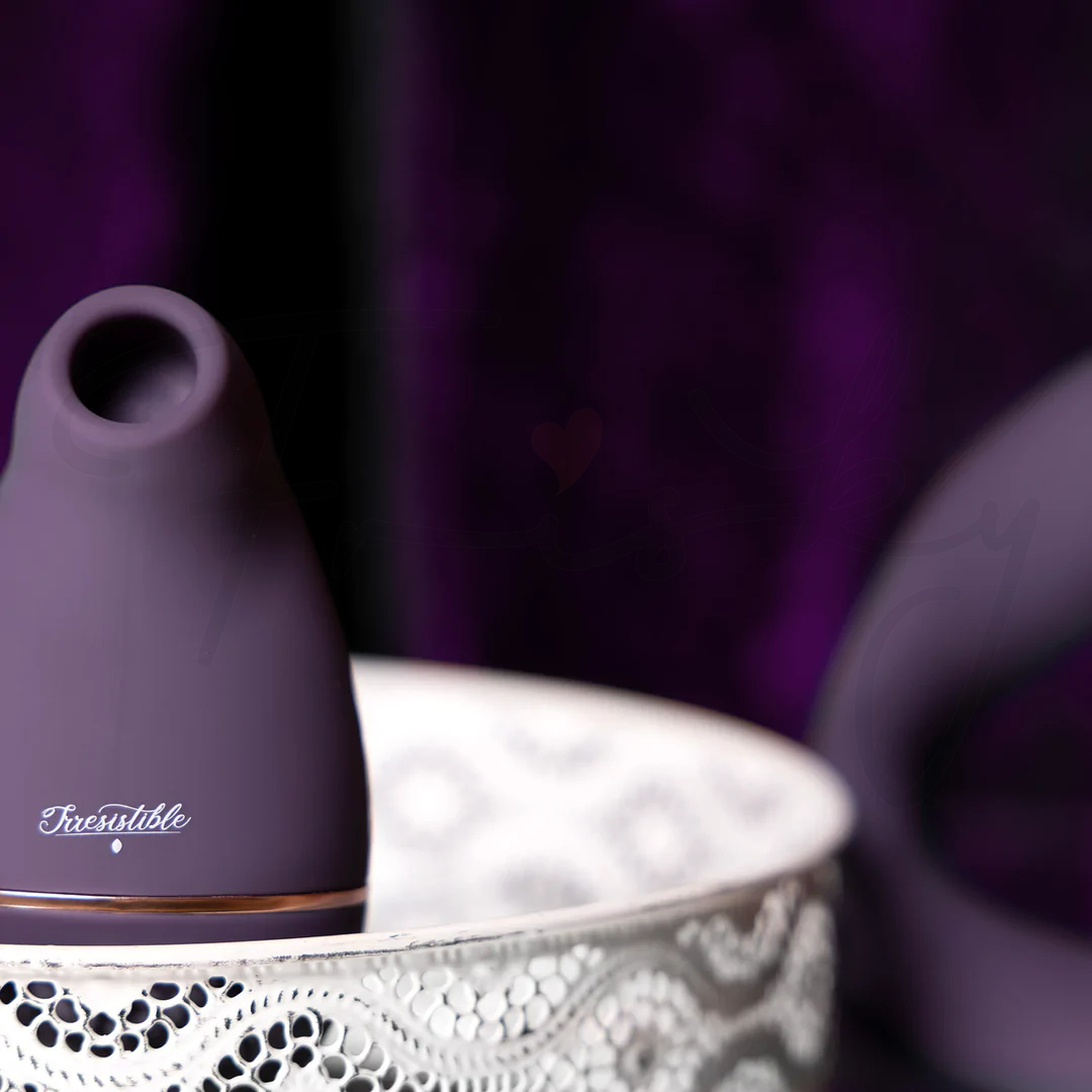 SHOTS - Kissable Sucking Vibrator - Purple