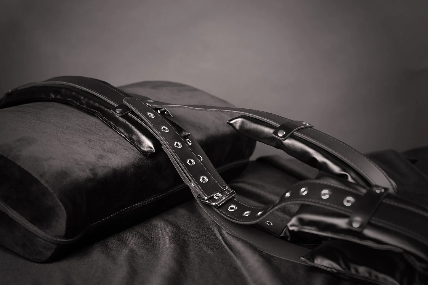 SHOTS Ouch! Padded Thigh Sling with Adjustable Straps