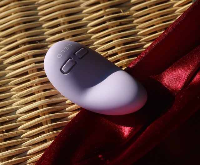 LELO - Lily 3 Mini Vibrating Personal Massager - Calm Lavender